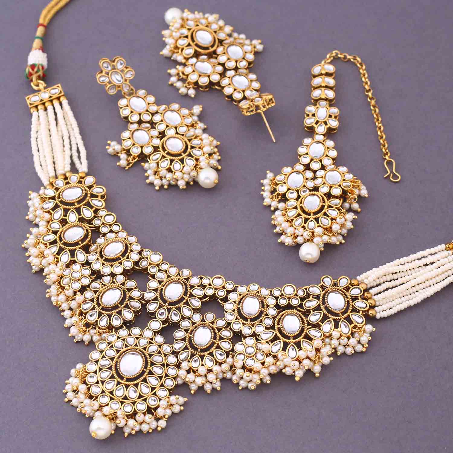 Ivory Vidhuta Kundan Jewellery Set - Image 5