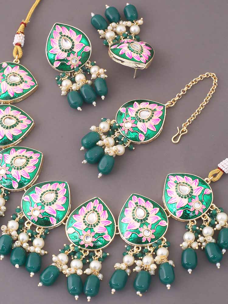 Emerald Pradhnya Jewellery Set - Image 4