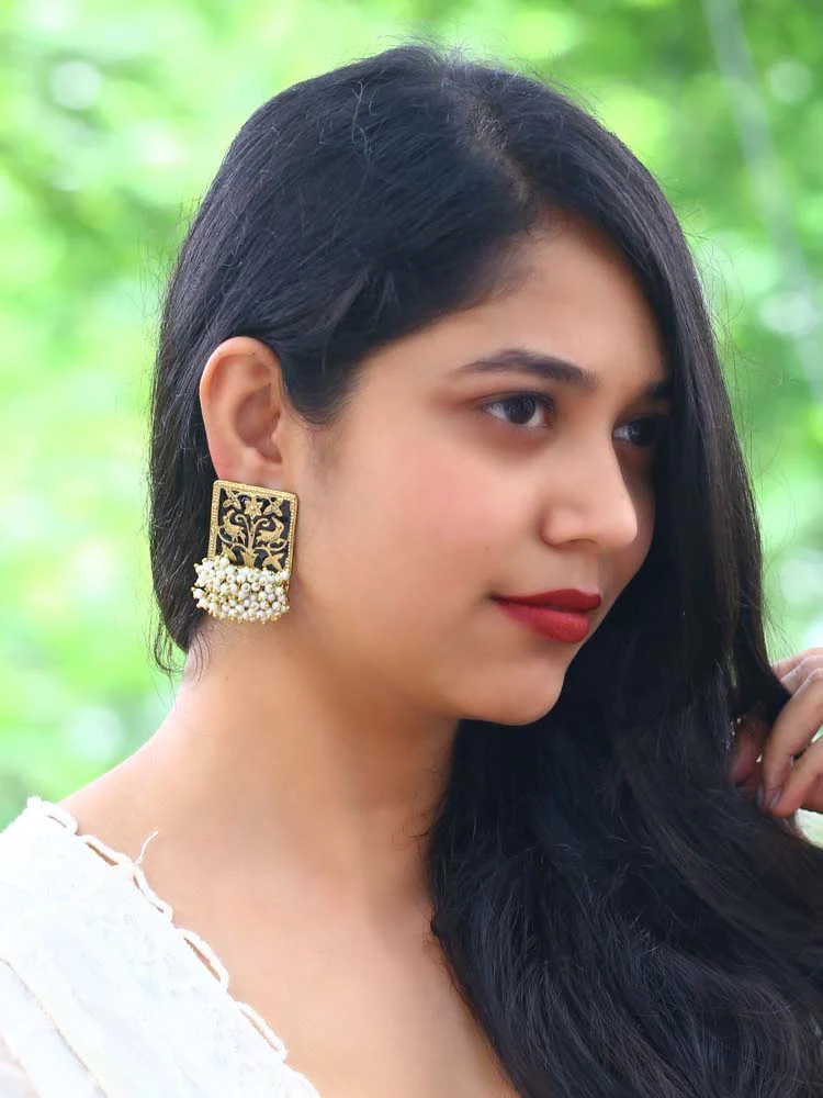 Jet Gowri Studs - Image 2