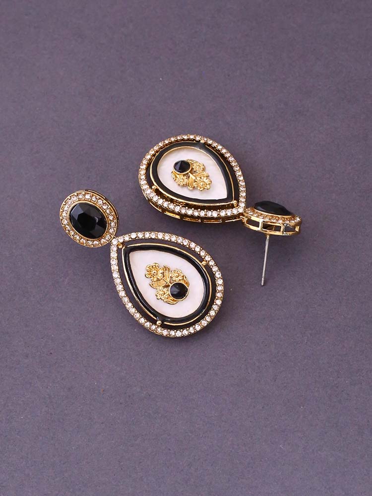 Jet Pritika Danglers - Image 4