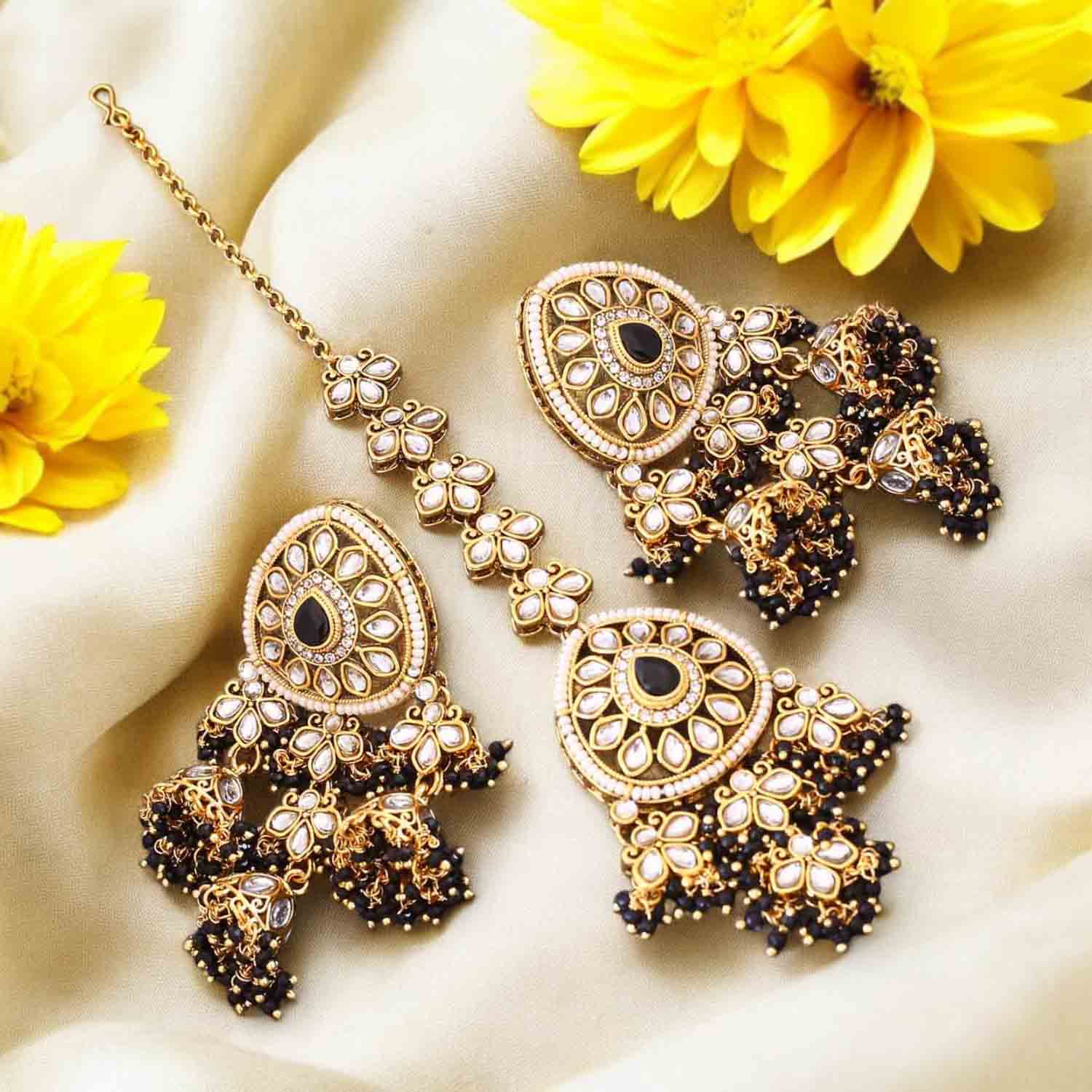 Jet Shatavari Maang Tikka Set
