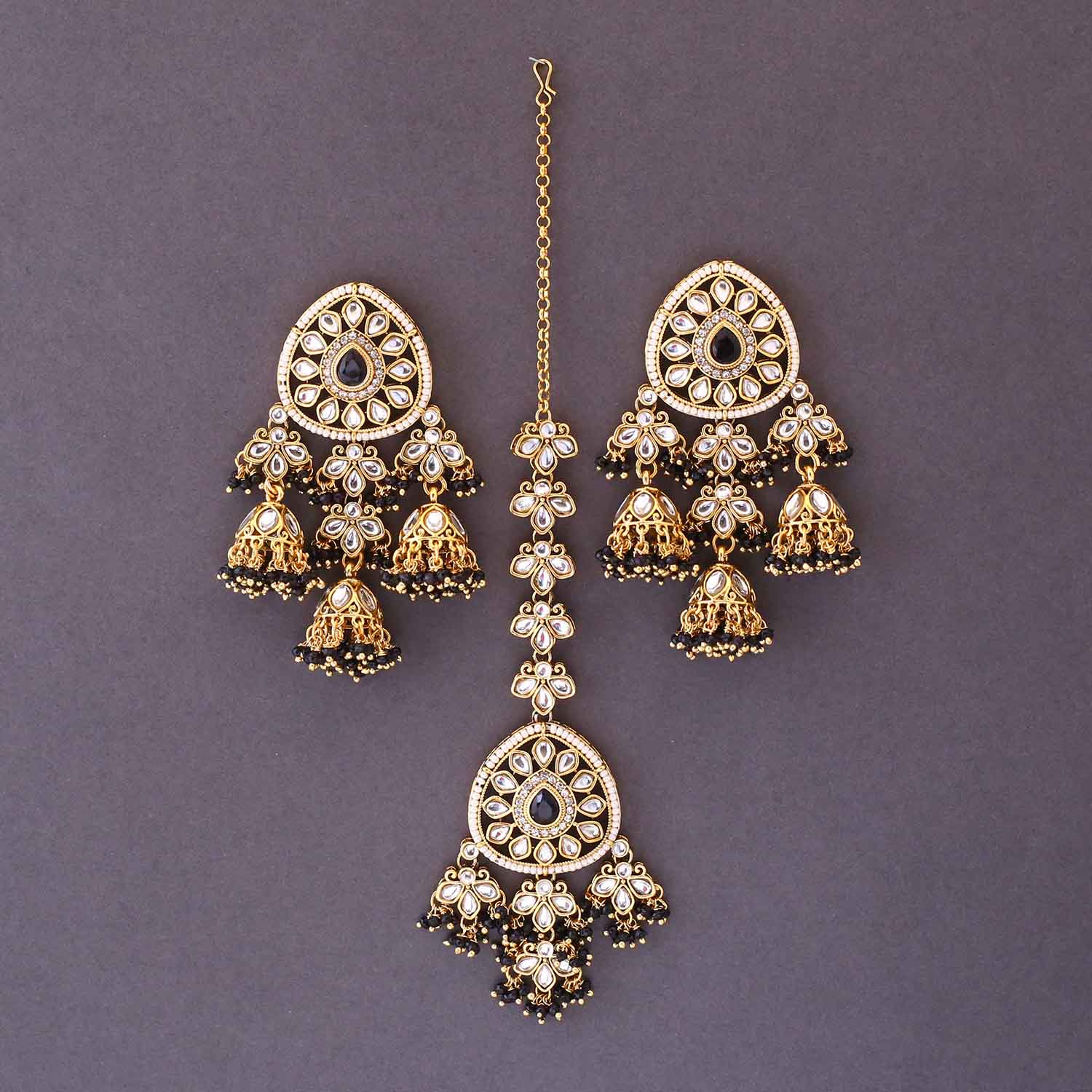 Jet Shatavari Maang Tikka Set - Image 3