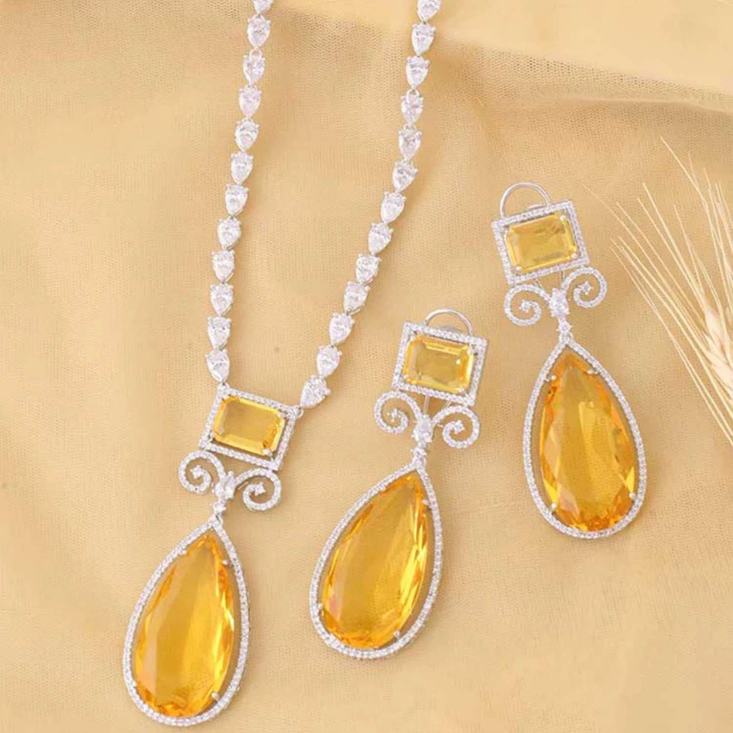 Lemon Michal Zirconia Jewellery Set - Image 4