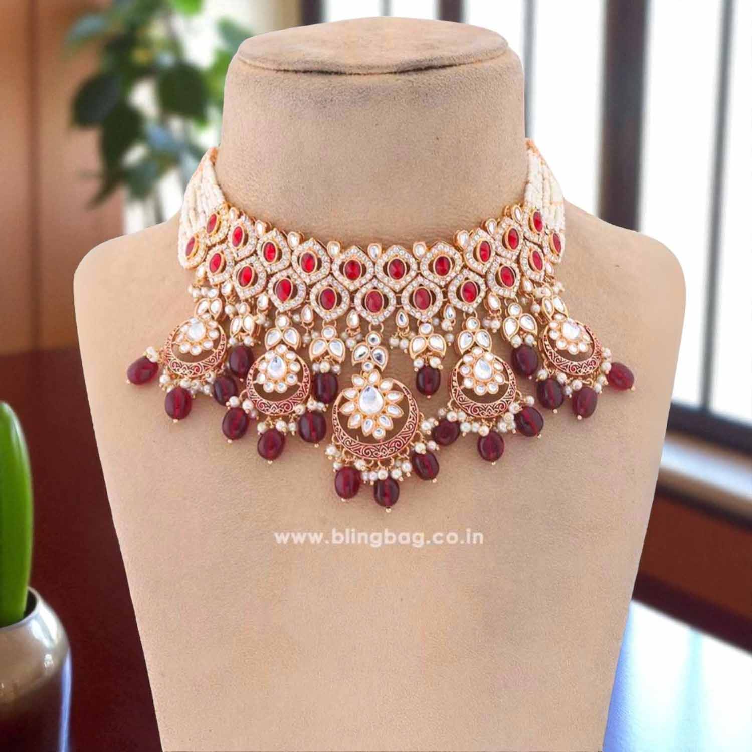 Maroon Rithya Kundan Jewellery Set - Image 3