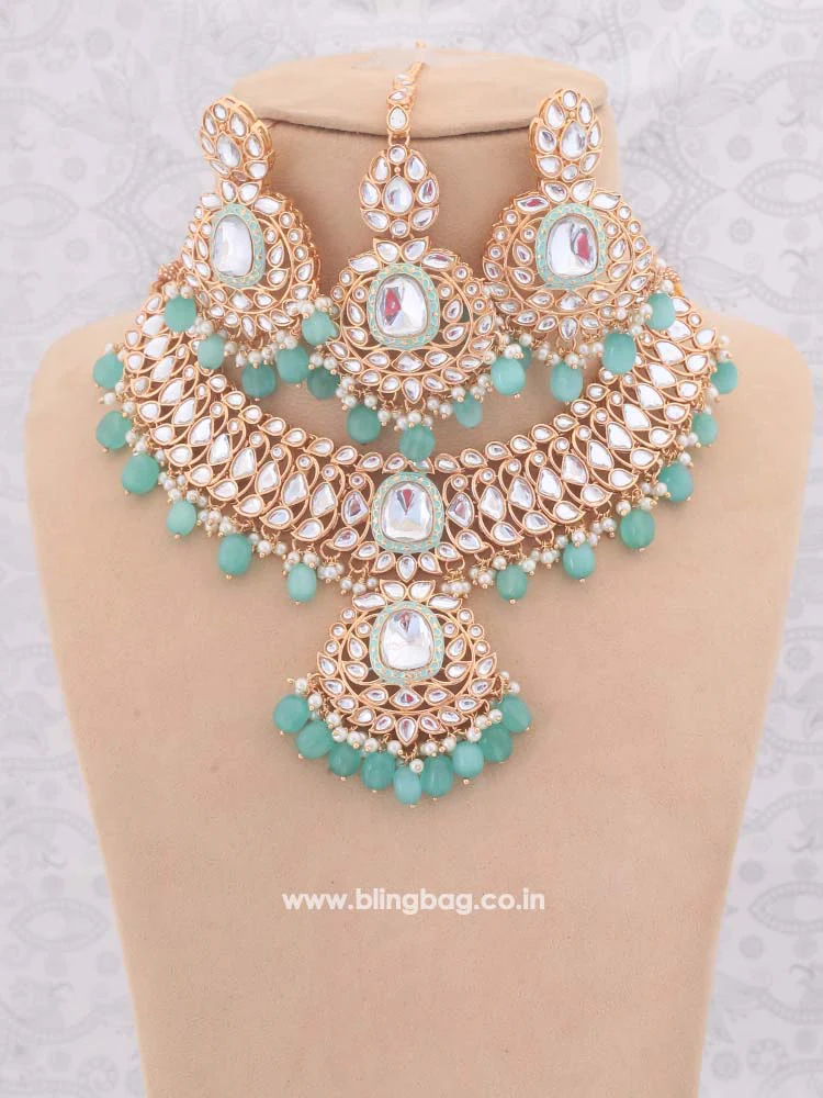 Mint Aigiri Kundan Jewellery Set