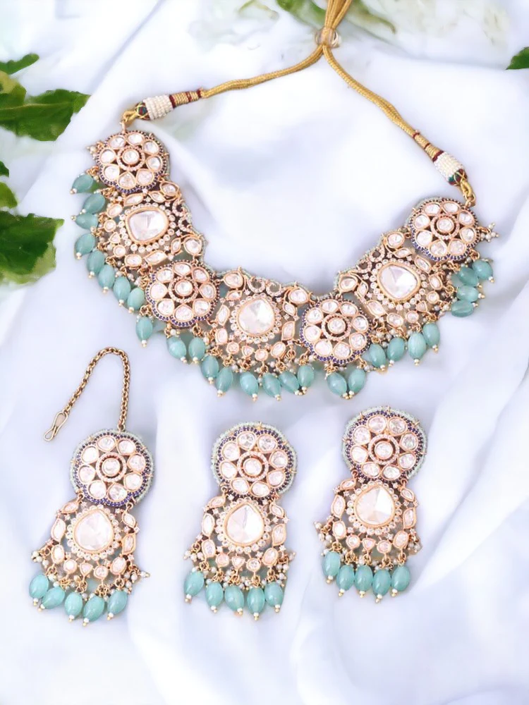 Mint Dhurvita Kundan Jewellery Set