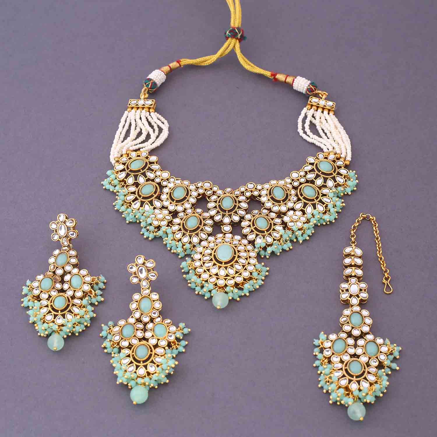 Mint Vidhuta Kundan Jewellery Set - Image 4