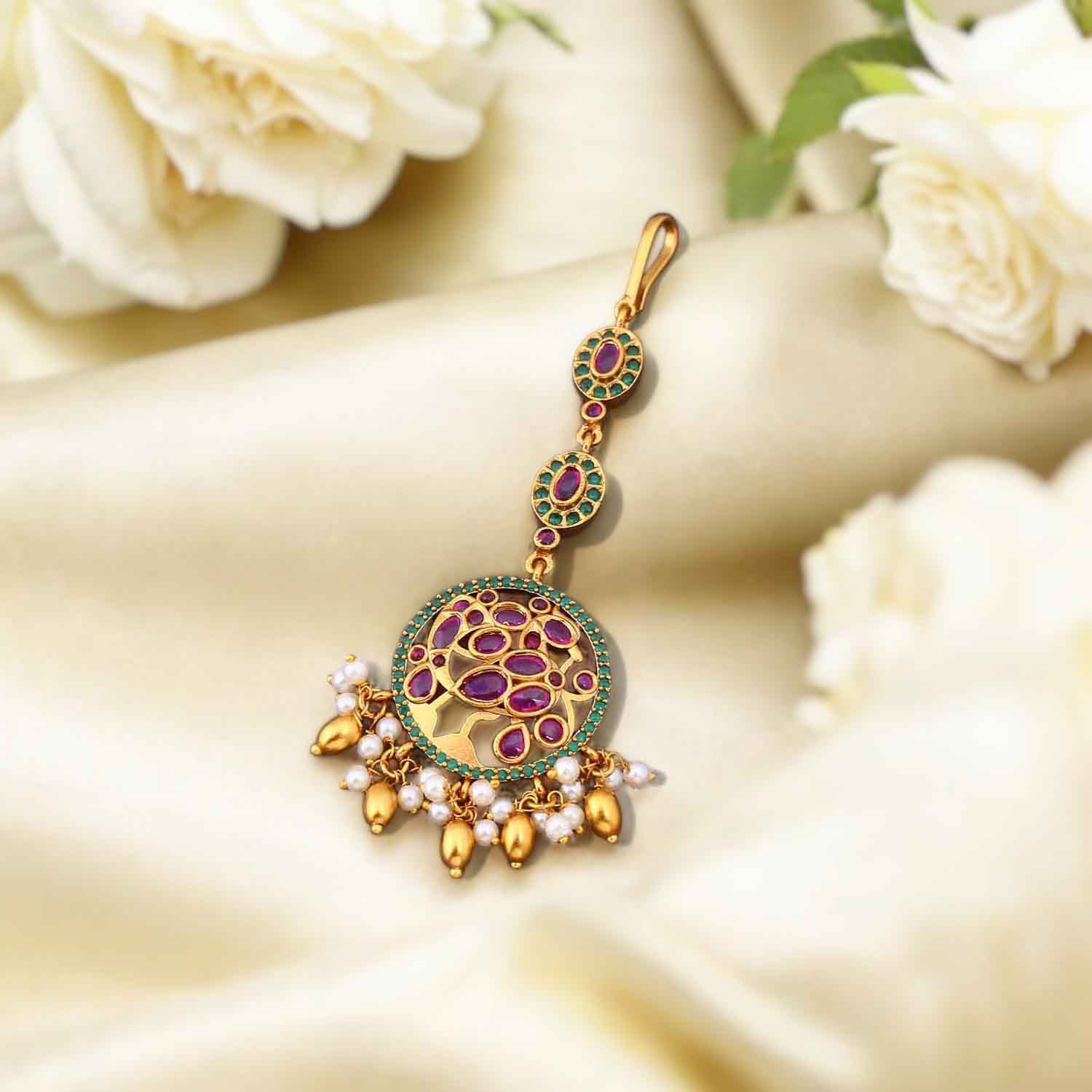 Multicolor Riha Maang Tikka