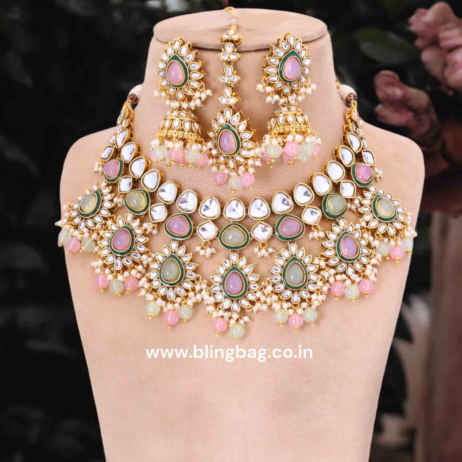Prismatic Maanvita Kundan Jewellery Set - Image 2