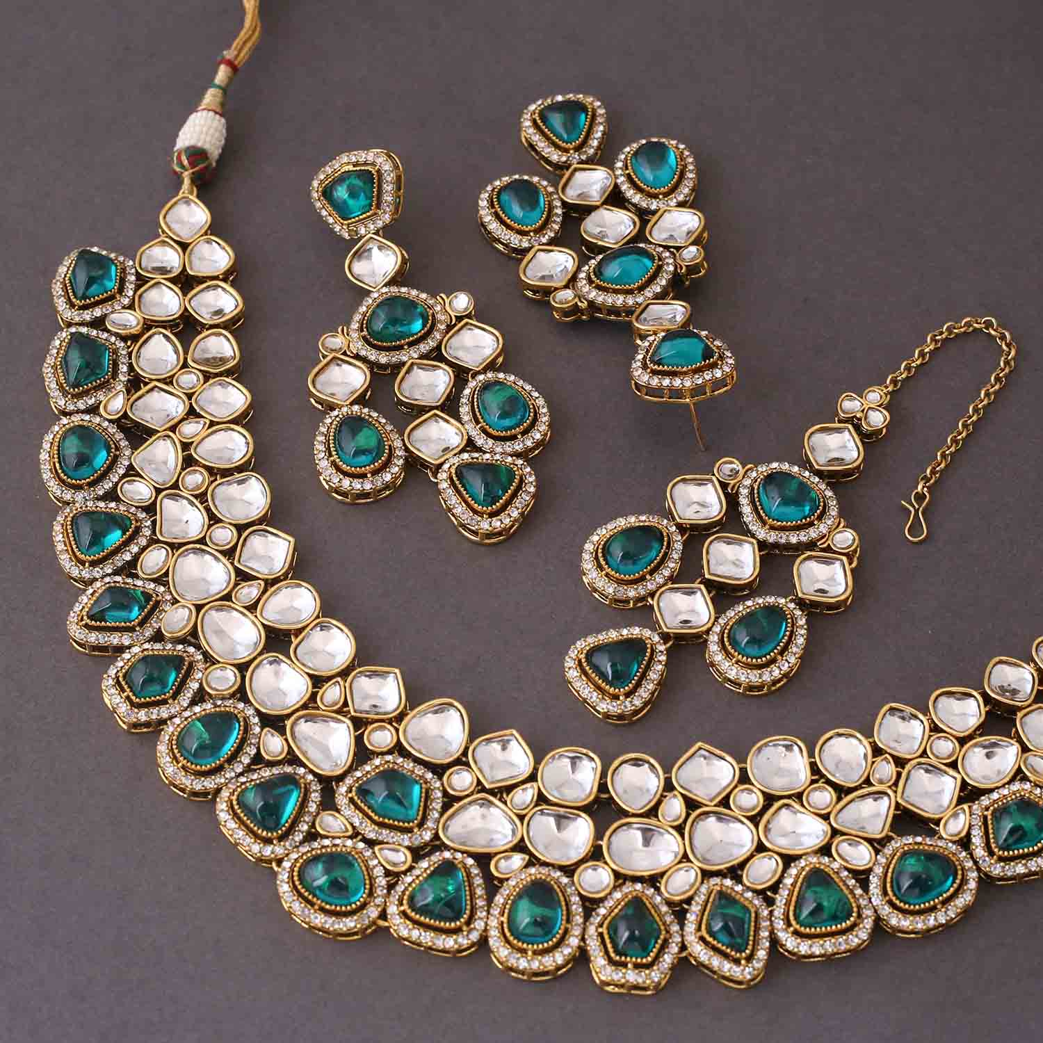 Rama Samiya Kundan Jewellery Set - Image 5