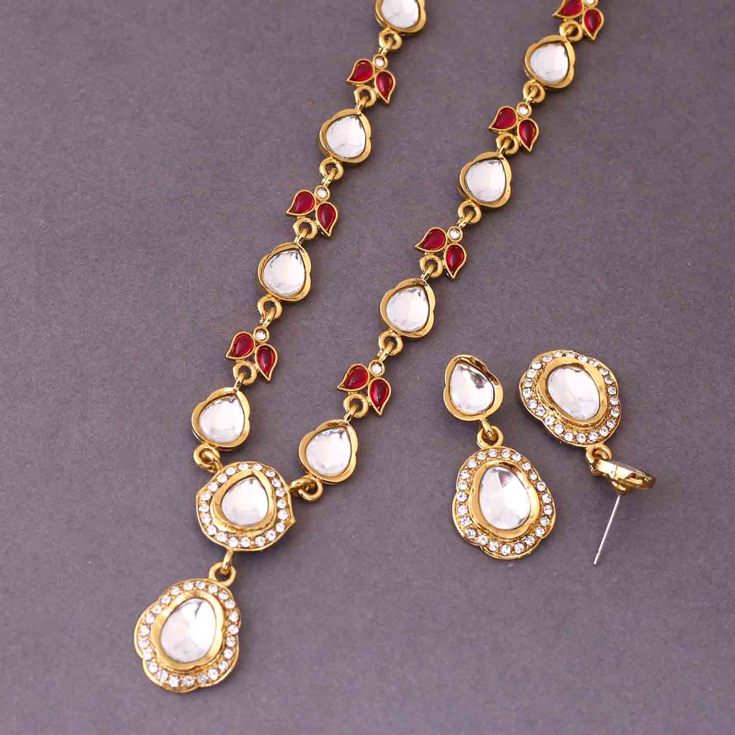 Rani Ambikaa Kundan Jewellery Set - Image 4