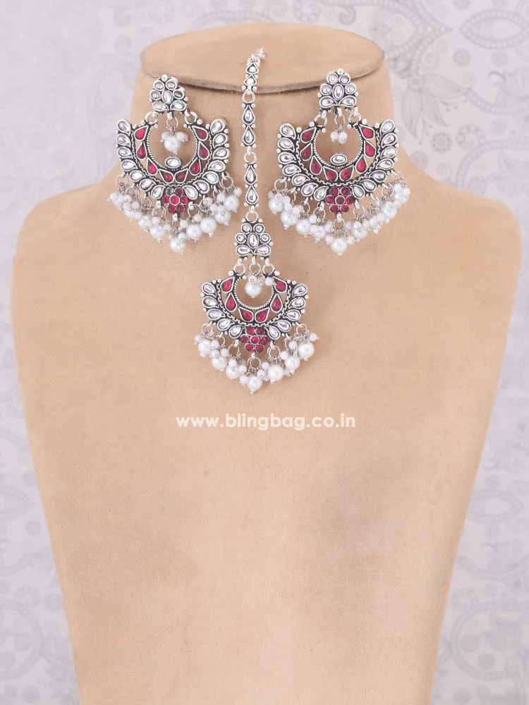 Ruby Sweta Maang Tikka Set