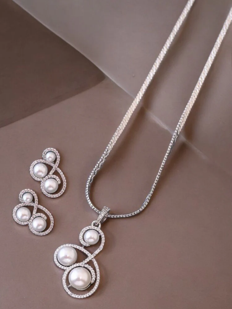 Silver Kathrina Pendant Set - Image 2