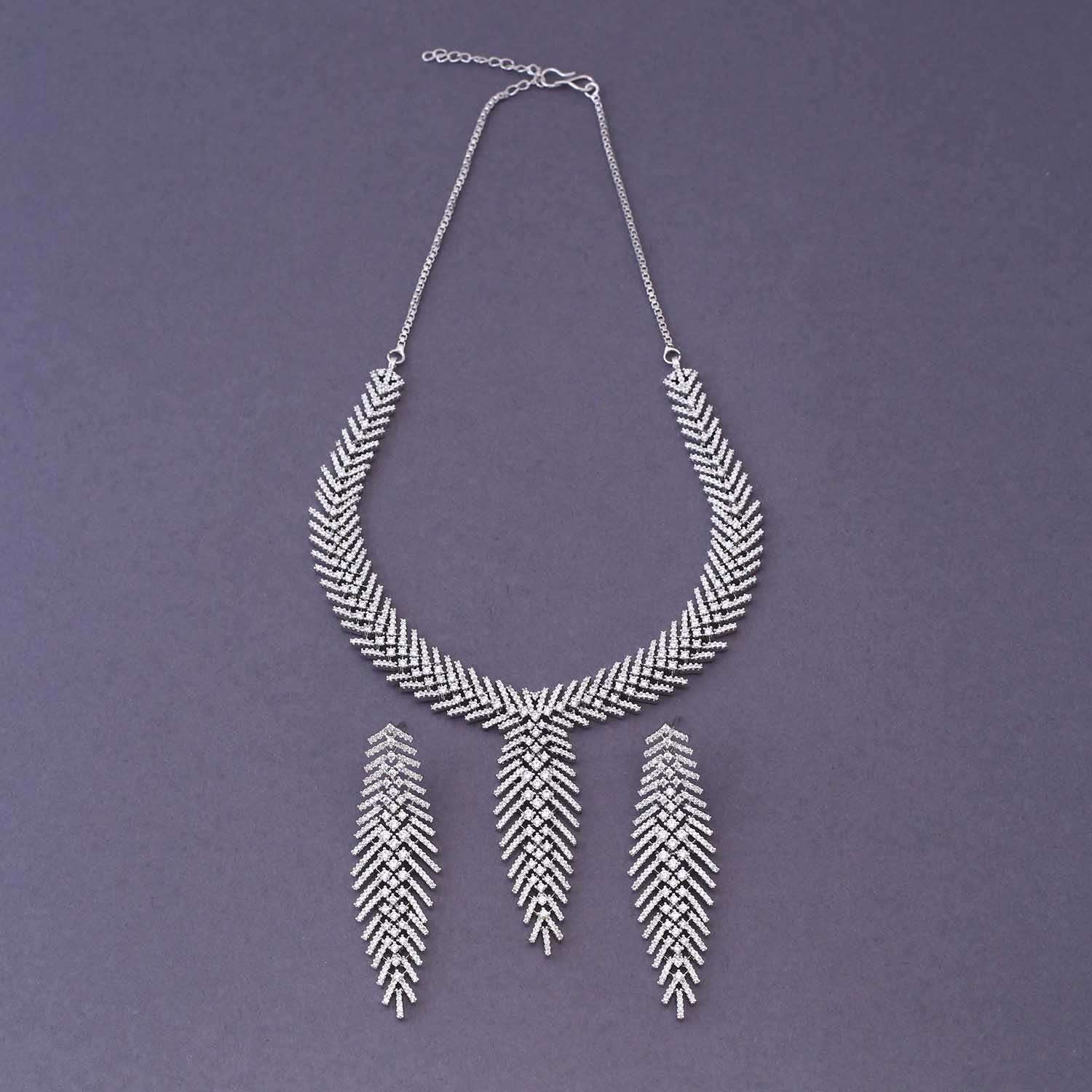 Silver Svea Zirconia Jewellery Set - Image 3