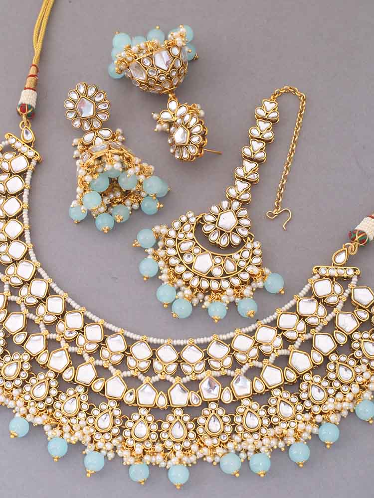 Turquoise Abhaya Kundan Jewellery Set - Image 3